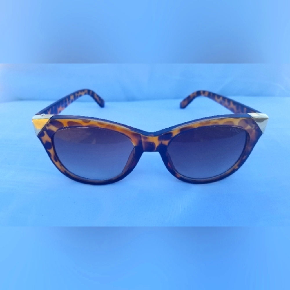 FENDI SUNGLASSES